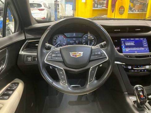 Used 2022 Cadillac XT5 Sportv AWD/4WD image 15