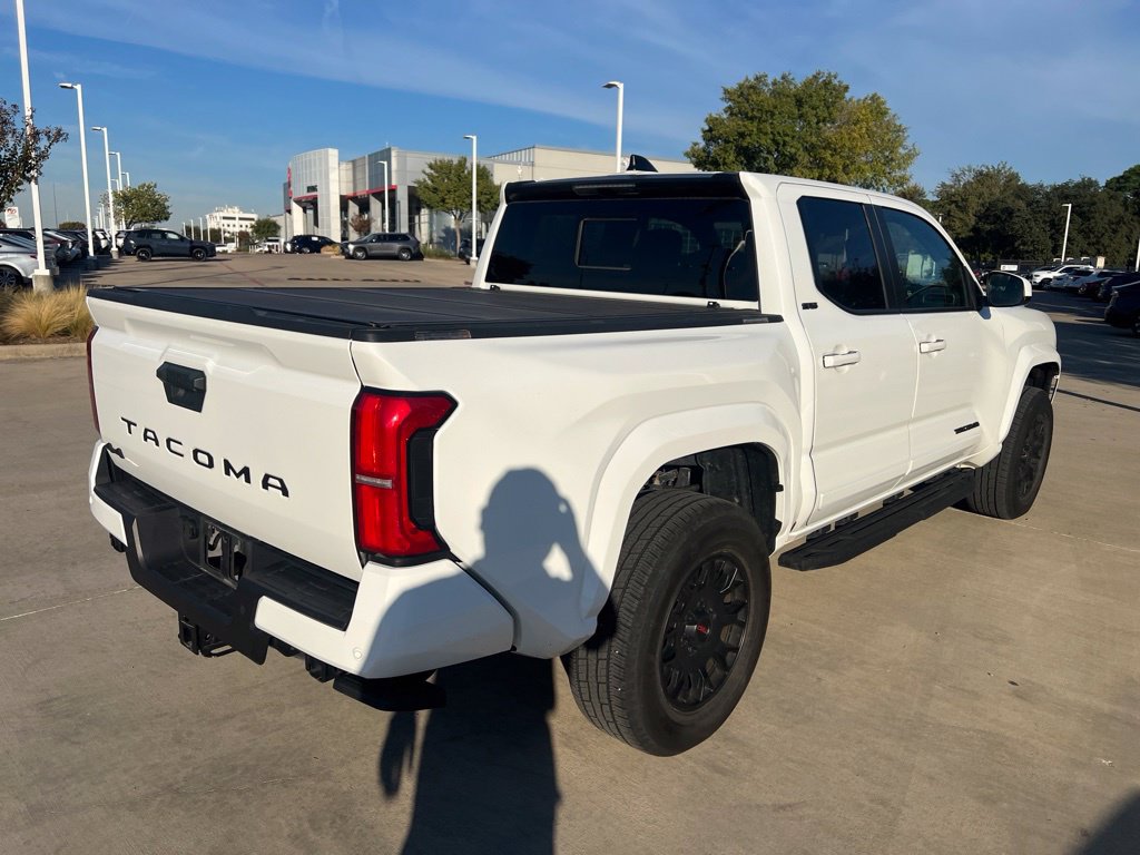 Used 2024 Toyota Tacoma SR5 AWD/4WD image 17