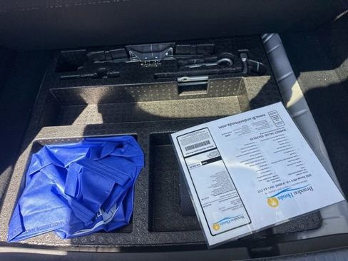 Used 2022 Honda HR-V EX image 19