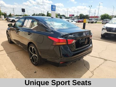 Used 2025 Nissan Altima 2.5 SR FWD image 10
