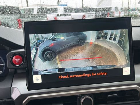 Certified 2024 Toyota Tacoma TRD Off-Road image 20