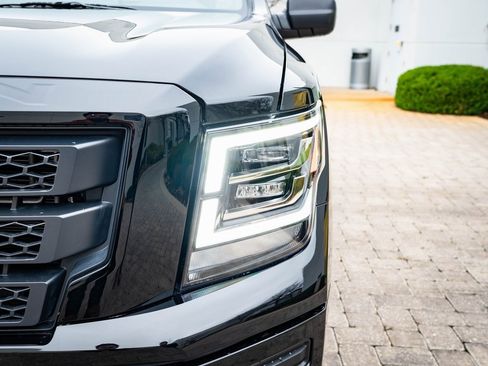 Used 2024 Nissan Titan SV w/ SV Bronze Edition Package image 16