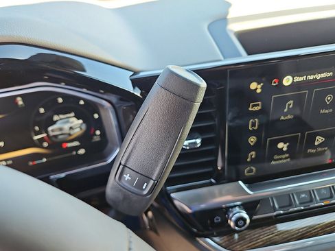 New 2026 GMC Sierra 1500 SLE image 19