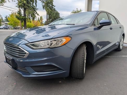Used 2018 Ford Fusion S FWD image 3