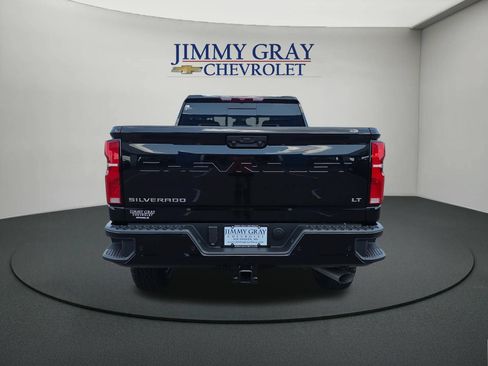 New 2026 Chevrolet Silverado 2500 LT w/ Z71 Chrome Sport Edition AWD/4WD image 4