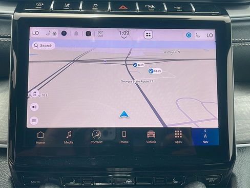 New 2025 Jeep Grand Cherokee Limited w/ Black Appearance Package image 24