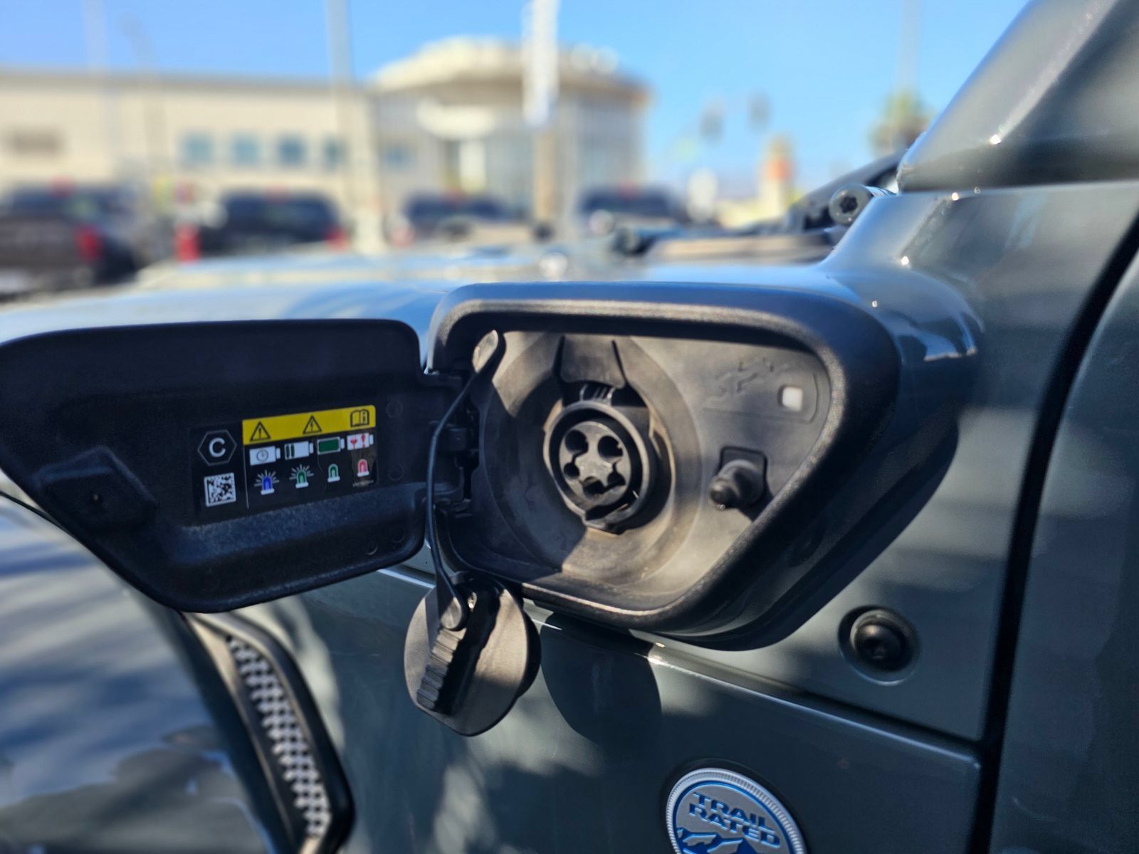 Used 2024 Jeep Wrangler Unlimited Sahara AWD/4WD image 36