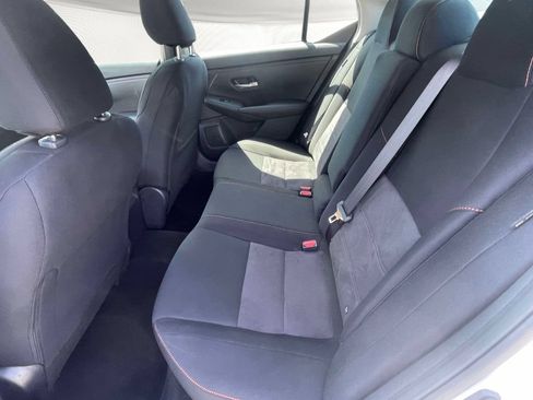 Used 2025 Nissan Sentra SR FWD image 10
