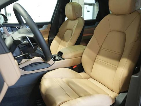 New 2026 Porsche Cayenne AWD/4WD image 5
