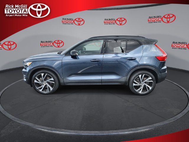 Used 2022 Volvo XC40 T5 R-Design w/ Advanced Package AWD/4WD image 5