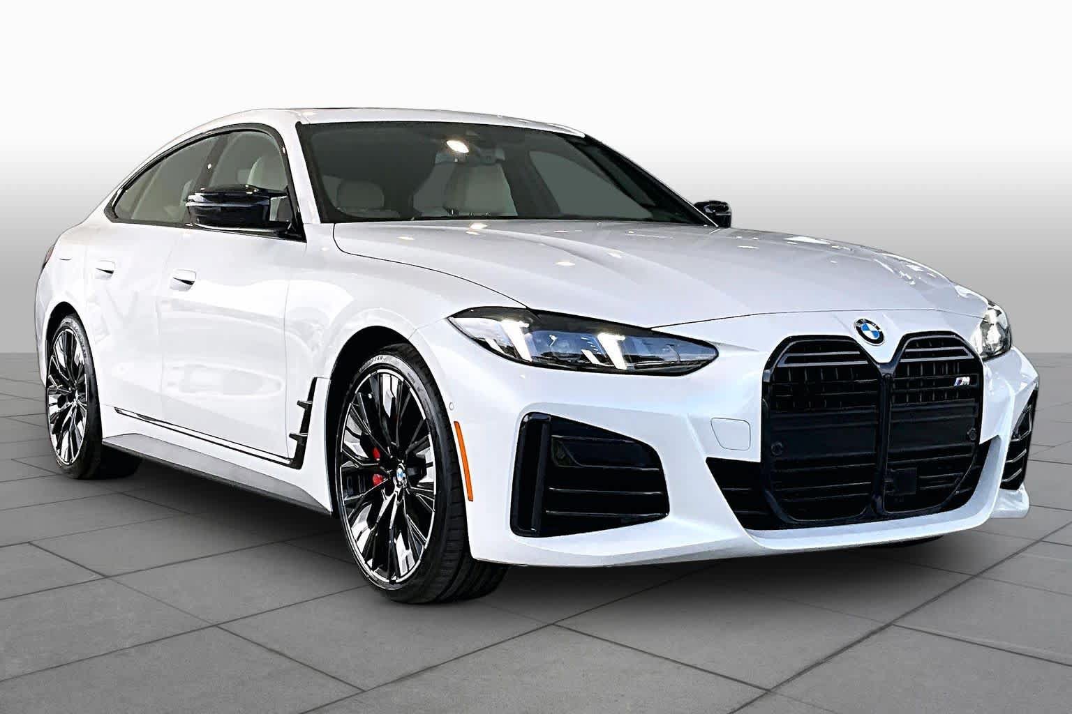 New 2026 BMW M440i w/ Premium Package RWD image 2