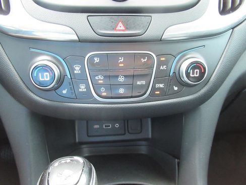 Used 2020 Chevrolet Equinox LT w/ Midnight Edition FWD image 28