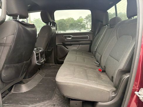 Used 2022 RAM 1500 Big Horn AWD/4WD image 9