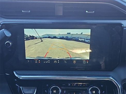 Used 2024 GMC Sierra 2500 Denali w/ Denali Reserve Package image 13