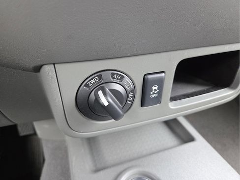 Used 2021 Nissan Frontier SV w/ SV Utility Package image 20