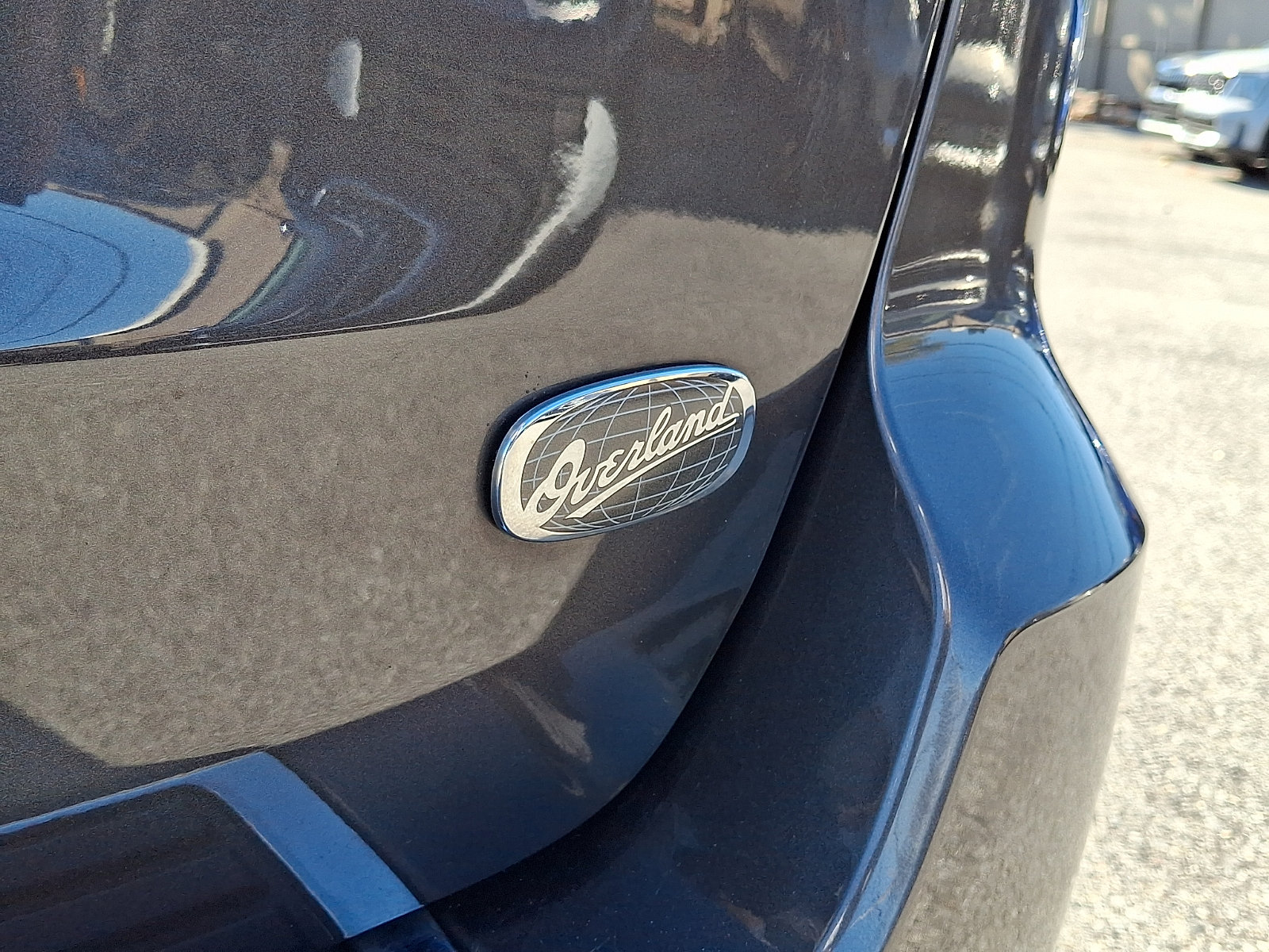 Used 2021 Jeep Grand Cherokee Overland AWD/4WD image 33