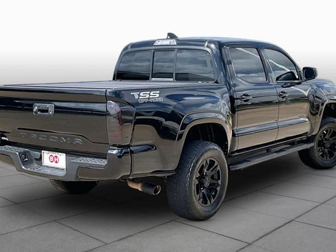 Used 2022 Toyota Tacoma SR w/ SR Convenience Package RWD image 13