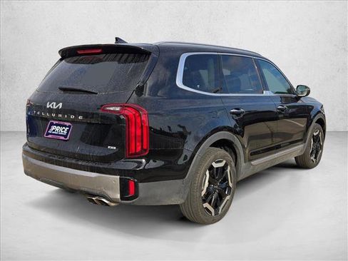 Used 2025 Kia Telluride S AWD/4WD image 5