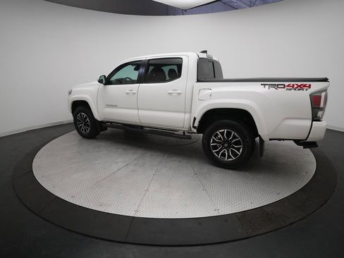 Used 2023 Toyota Tacoma TRD Sport image 12