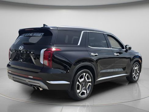 Certified 2023 Hyundai Palisade Limited FWD image 8
