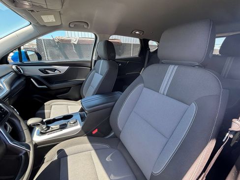 Used 2025 Chevrolet Blazer LT FWD image 37