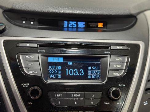 Used 2016 Hyundai Elantra SE FWD image 10