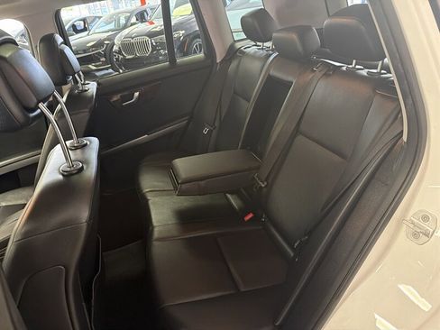 Used 2014 Mercedes-Benz GLK 350 2WD image 25