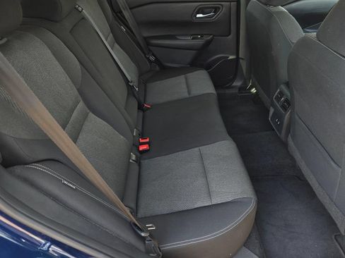 Used 2025 Nissan Rogue SV FWD image 33