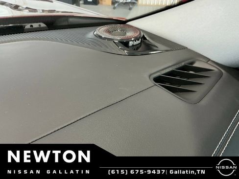 Used 2022 Jeep Grand Cherokee L Overland w/ Advanced Protech Group III AWD/4WD image 16