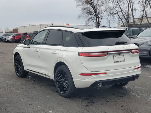 New 2026 Lincoln Corsair Premiere image 3