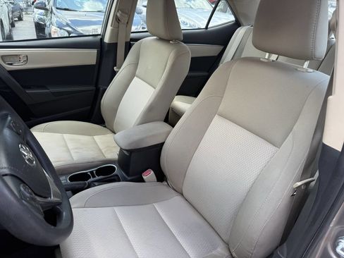 Used 2014 Toyota Corolla LE FWD image 12
