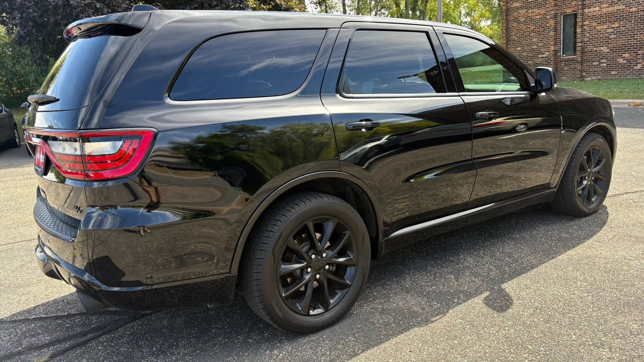 Used 2017 Dodge Durango R/T w/ Technology Group AWD/4WD image 10
