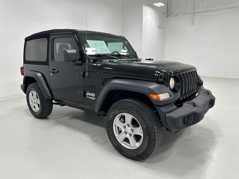 Used 2021 Jeep Wrangler Sport AWD/4WD image 8