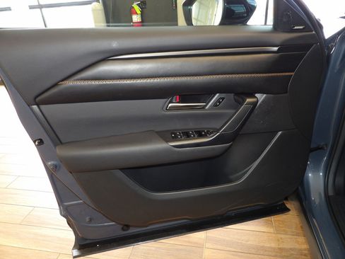 Used 2025 MAZDA CX-50 AWD 2.5 S w/ Cargo Package image 24