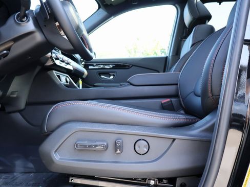 New 2025 Honda Pilot TrailSport image 23