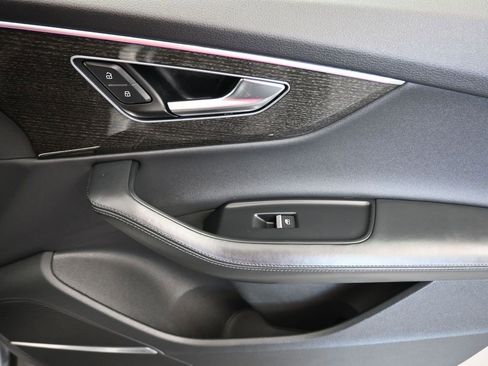 Used 2022 Audi Q7 3.0T Premium Plus w/ Premium Plus Package image 63