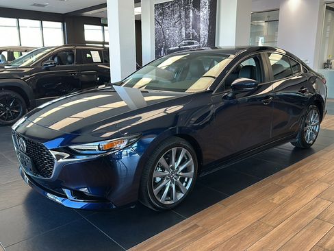 Used 2025 MAZDA MAZDA3 s image 2