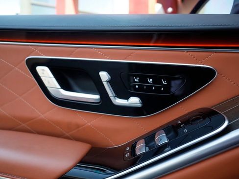 Used 2023 Mercedes-Benz S 580 4MATIC Sedan image 18