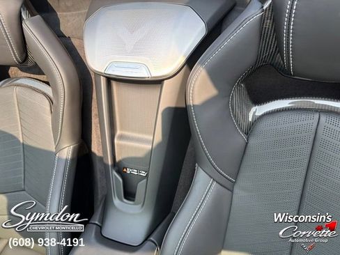 Used 2026 Chevrolet Corvette Stingray Premium Conv w/ Z51 Performance Package RWD image 23
