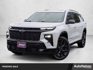 Used 2025 Chevrolet Traverse RS video 1