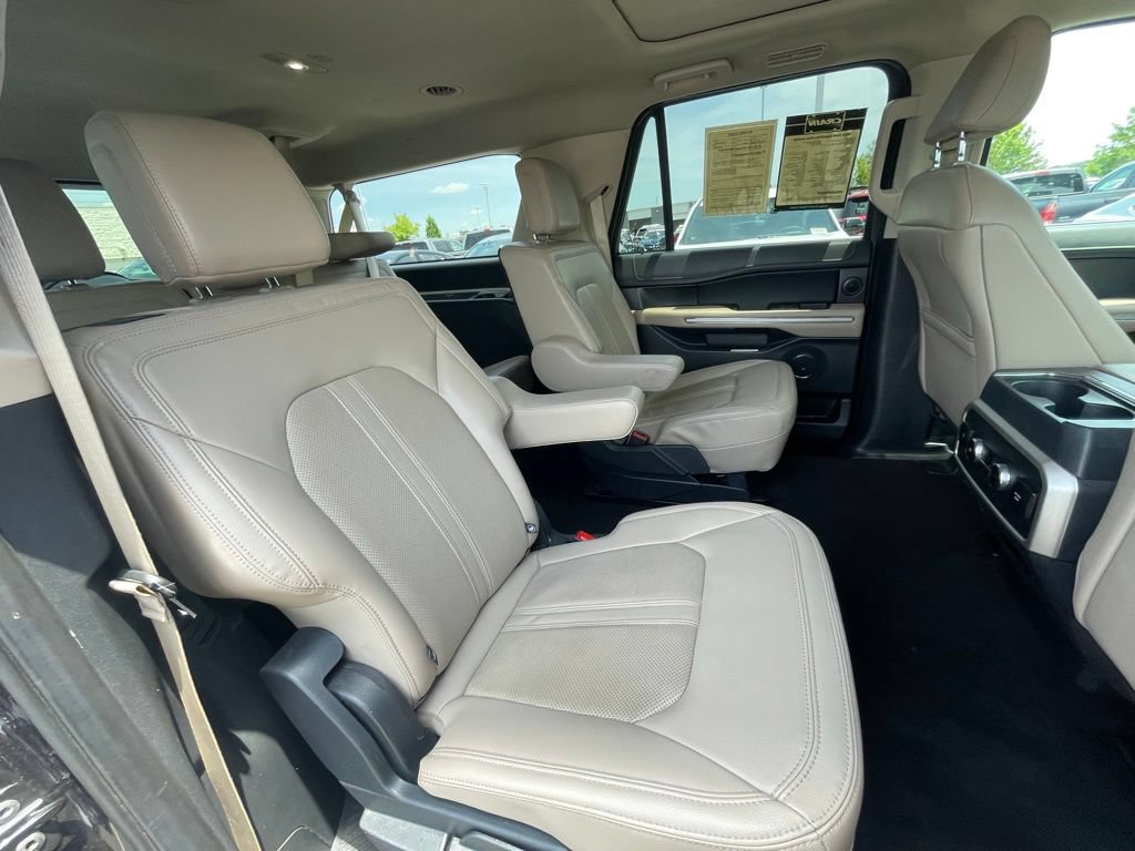 Used 2024 Ford Expedition Max Limited AWD/4WD image 27