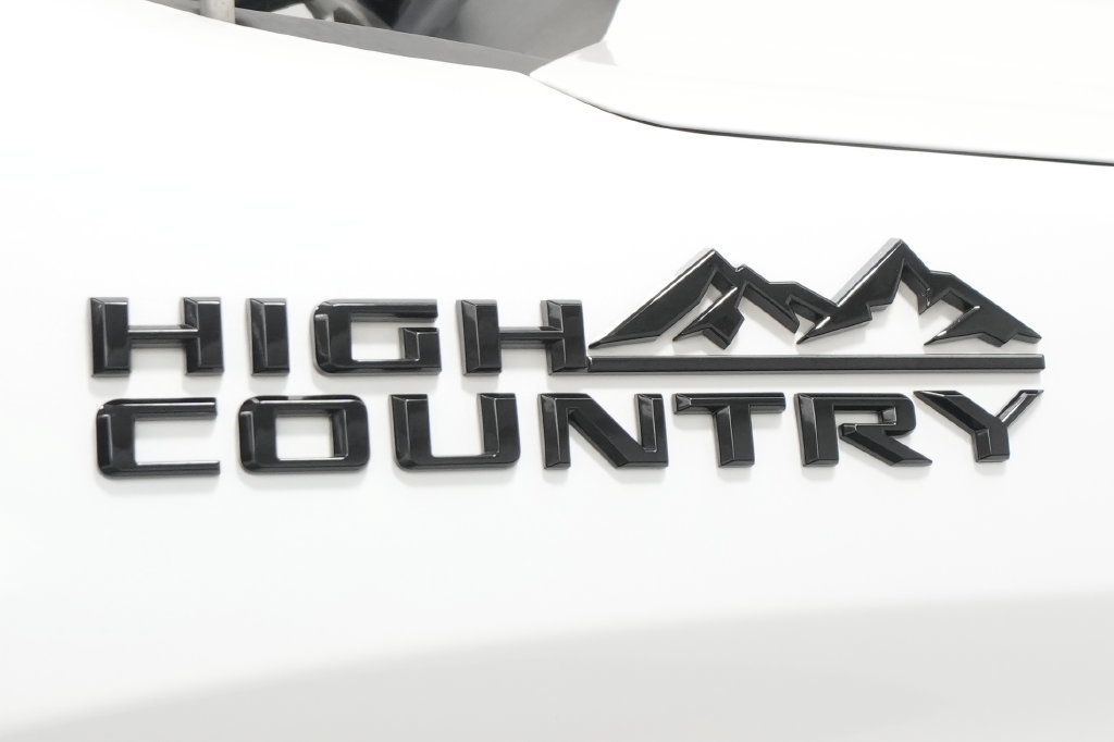 Used 2021 Chevrolet Silverado 1500 High Country w/ LPO, Dark Essentials Package AWD/4WD image 11