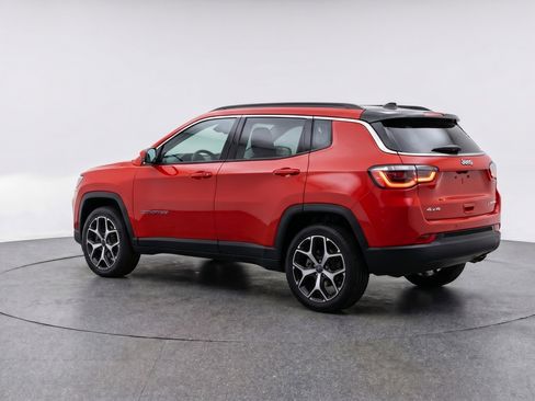 Used 2025 Jeep Compass Limited AWD/4WD image 6