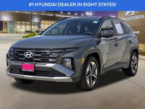 Certified 2026 Hyundai Tucson SEL Plus FWD image 2