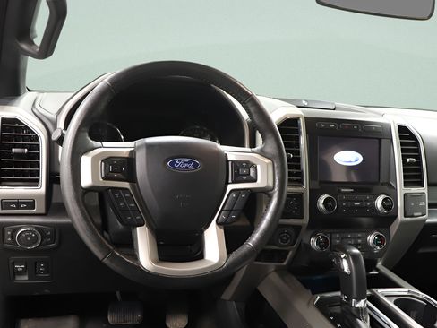 Used 2020 Ford F150 Lariat w/ Equipment Group 502A Luxury AWD/4WD image 9