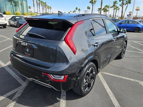 Used 2023 Kia Niro Wave FWD image 5