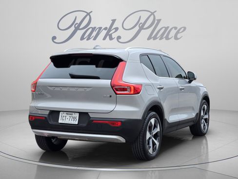 Used 2023 Volvo XC40 B5 Plus w/ Protection Package Premier AWD/4WD image 6
