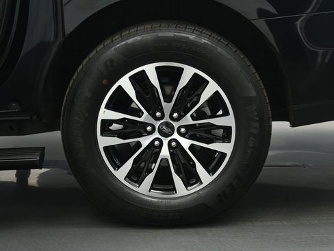 Certified 2025 Ford Expedition Max Platinum image 25