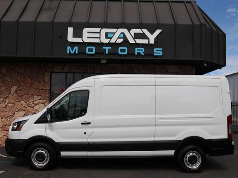 Used 2020 Ford Transit 250 Medium Roof image 12