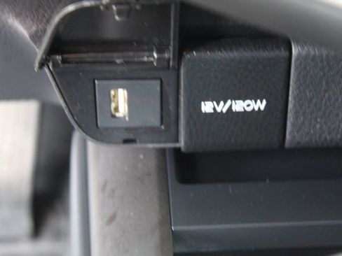 Used 2023 Toyota Camry XSE FWD image 27